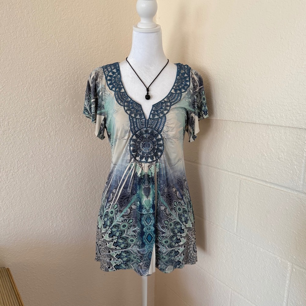 One World Tie Dye Mandala Print V Neck Short Sleeve Tunic Top Women's Size S